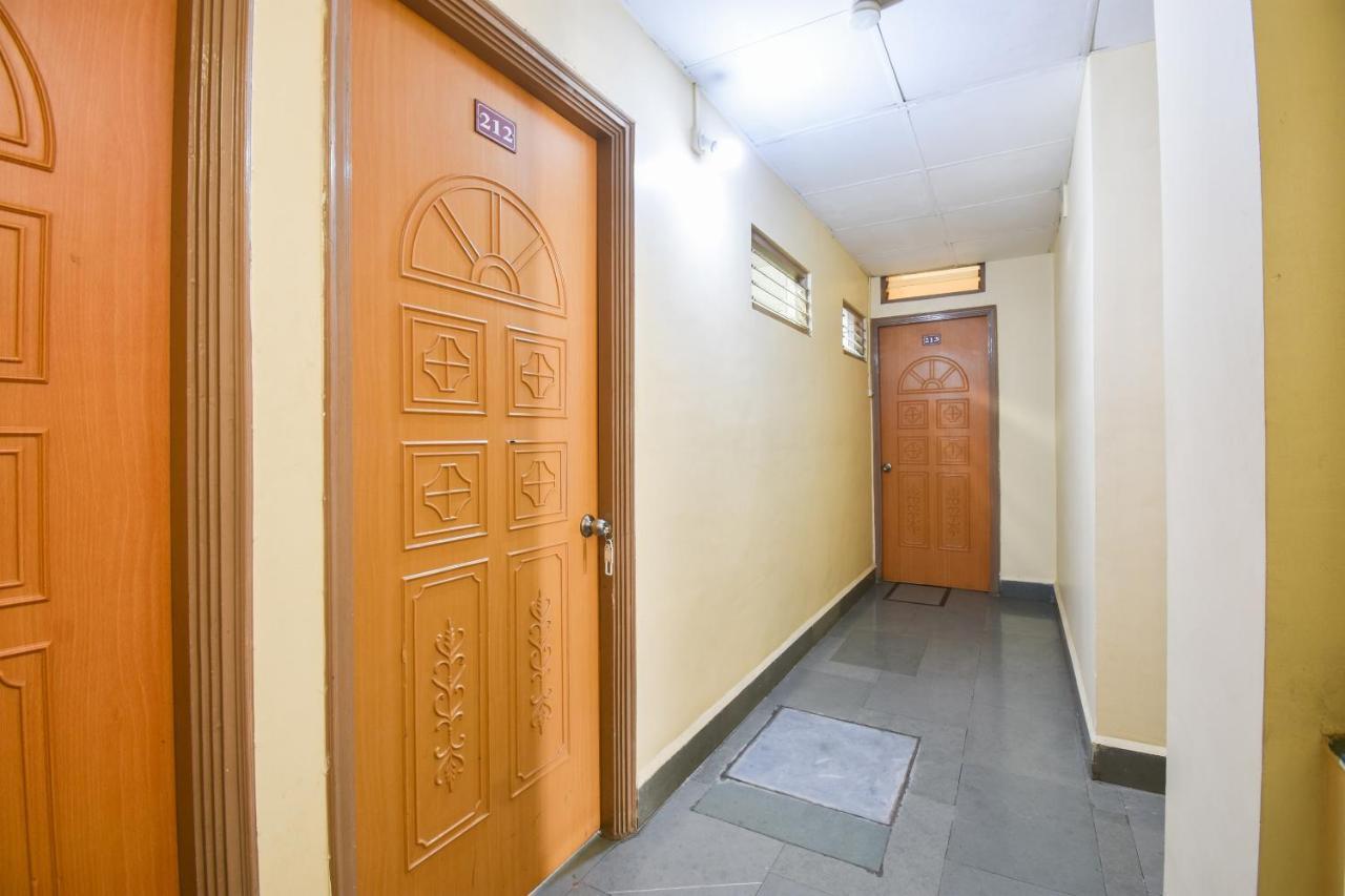 Oyo 63264 Hotel Shamiana Pandharpur Buitenkant foto