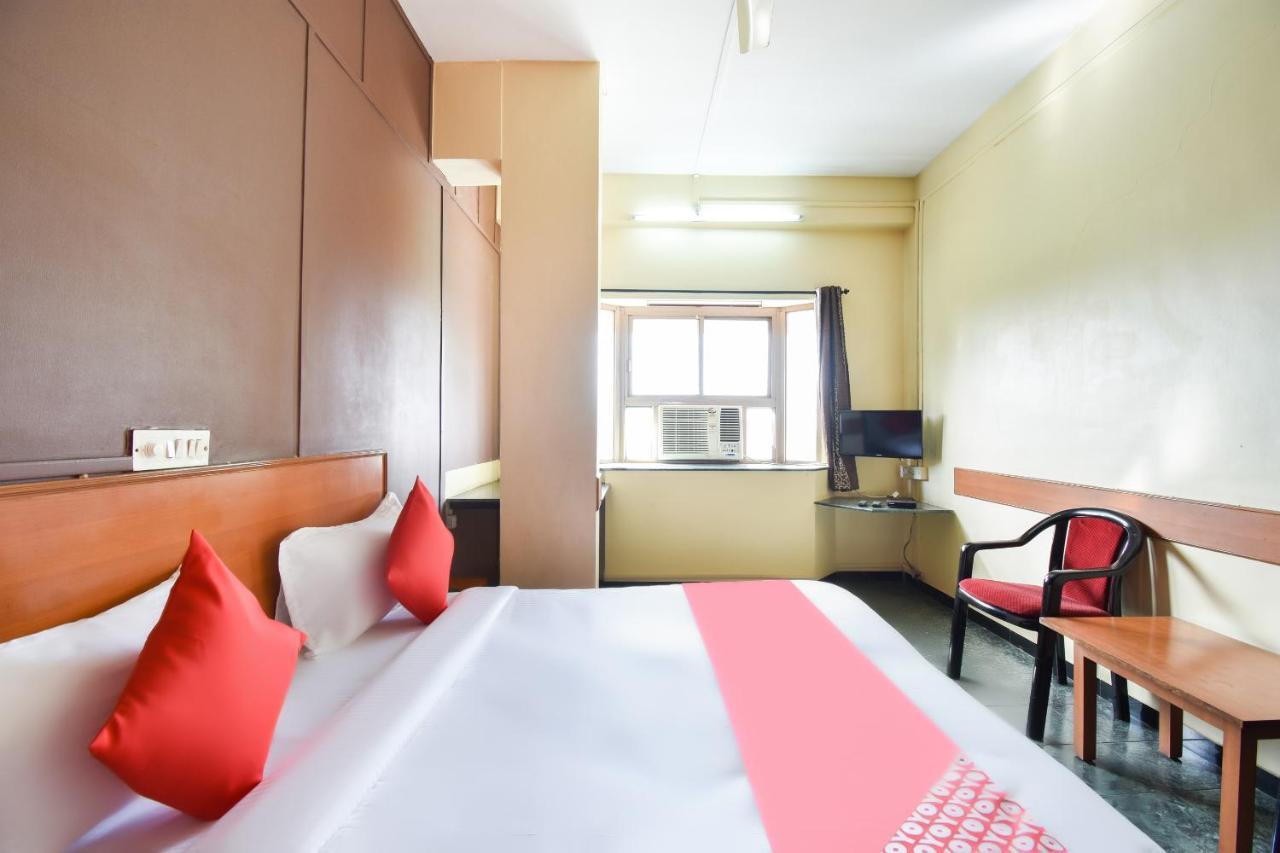 Oyo 63264 Hotel Shamiana Pandharpur Buitenkant foto